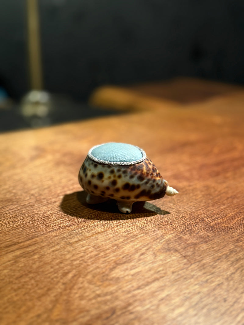 Antique Shell Pincushion with Applied Feet, Seaside Folk Craft Sewing Accessory (c. 1890–1920)
