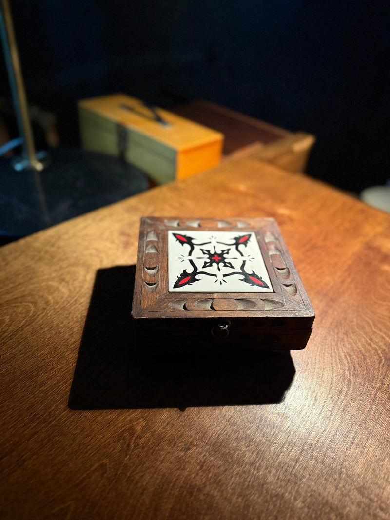 Vintage Wooden Jewelry Box with Ceramic Tile Lid and Velvet Interior, c. 1920–1940