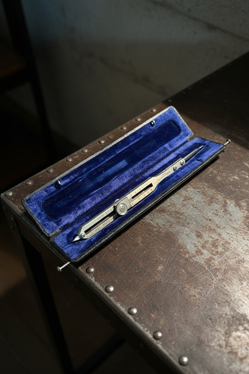 c.1950s Keuffel & Esser (K&E) Proportional Divider in Original Velvet Case – German Drafting Tool
