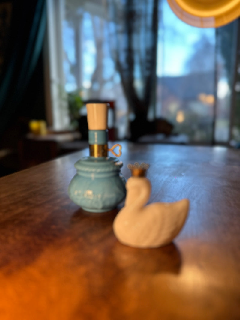 Vintage Avon Decorative Cologne Bottle Pair – Swan & Oil Lamp Vanity Bottles (1970s)
