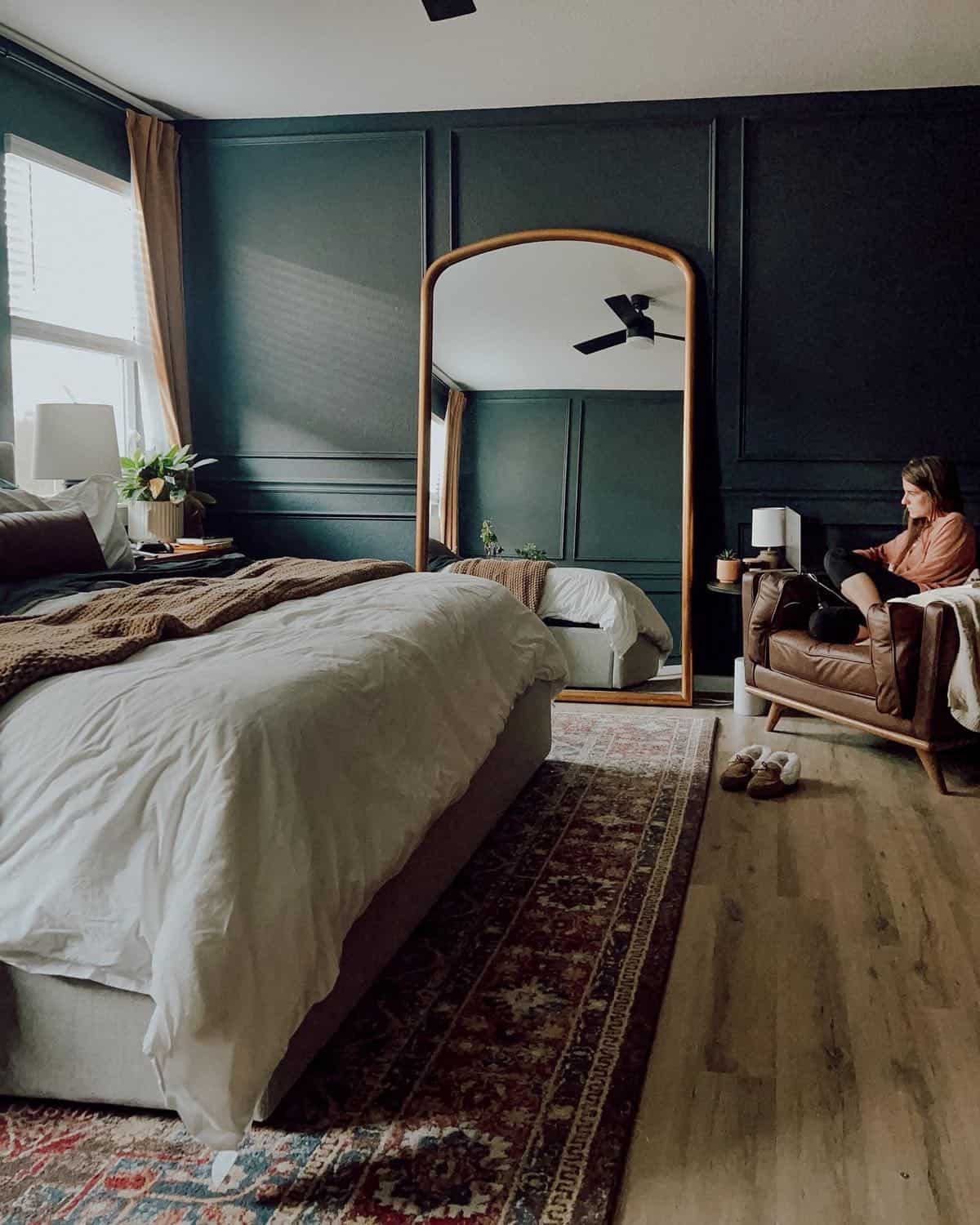 The Psychology of Dark Colors in Interior Design