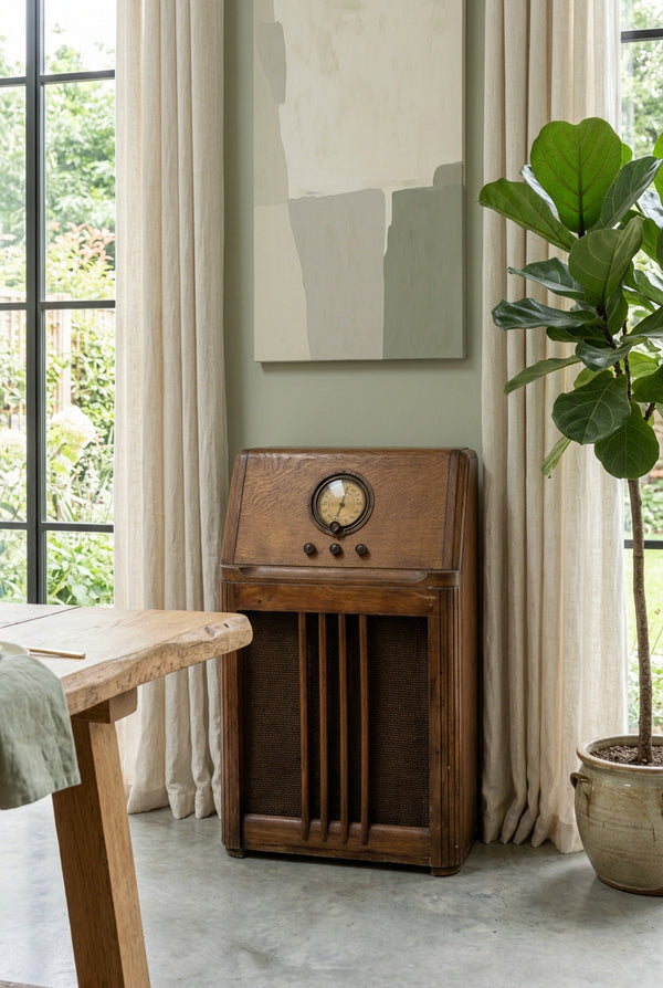Los Angeles Console Radio, Quartersawn Oak, Station Dial, c. 1934–1939