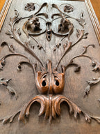 Antique Edwardian Art Nouveau Carved Oak Triple Wardrobe, Bevelled Mirror Door, Poppy and Bird-Head Panels, c. 1900–1910