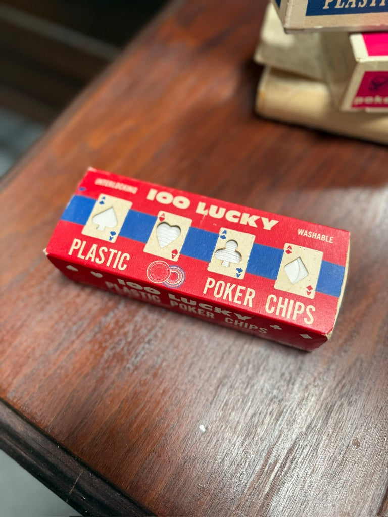c. 1950s 100 Lucky Plastic Poker Chips Box