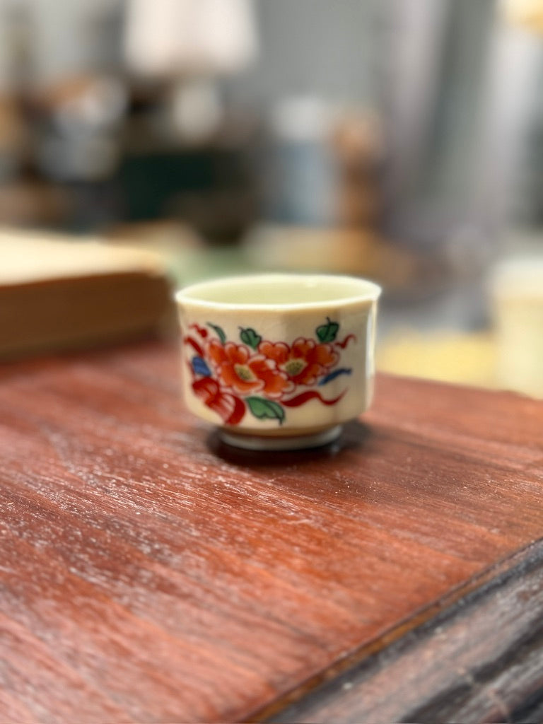 c. 1930s Japanese Crackle-Glaze Floral Tea Cup