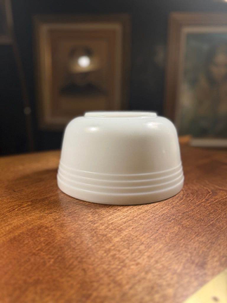 Hamilton Beach Milk Glass Bowl c.1935–1950 | Vintage American Kitchenware