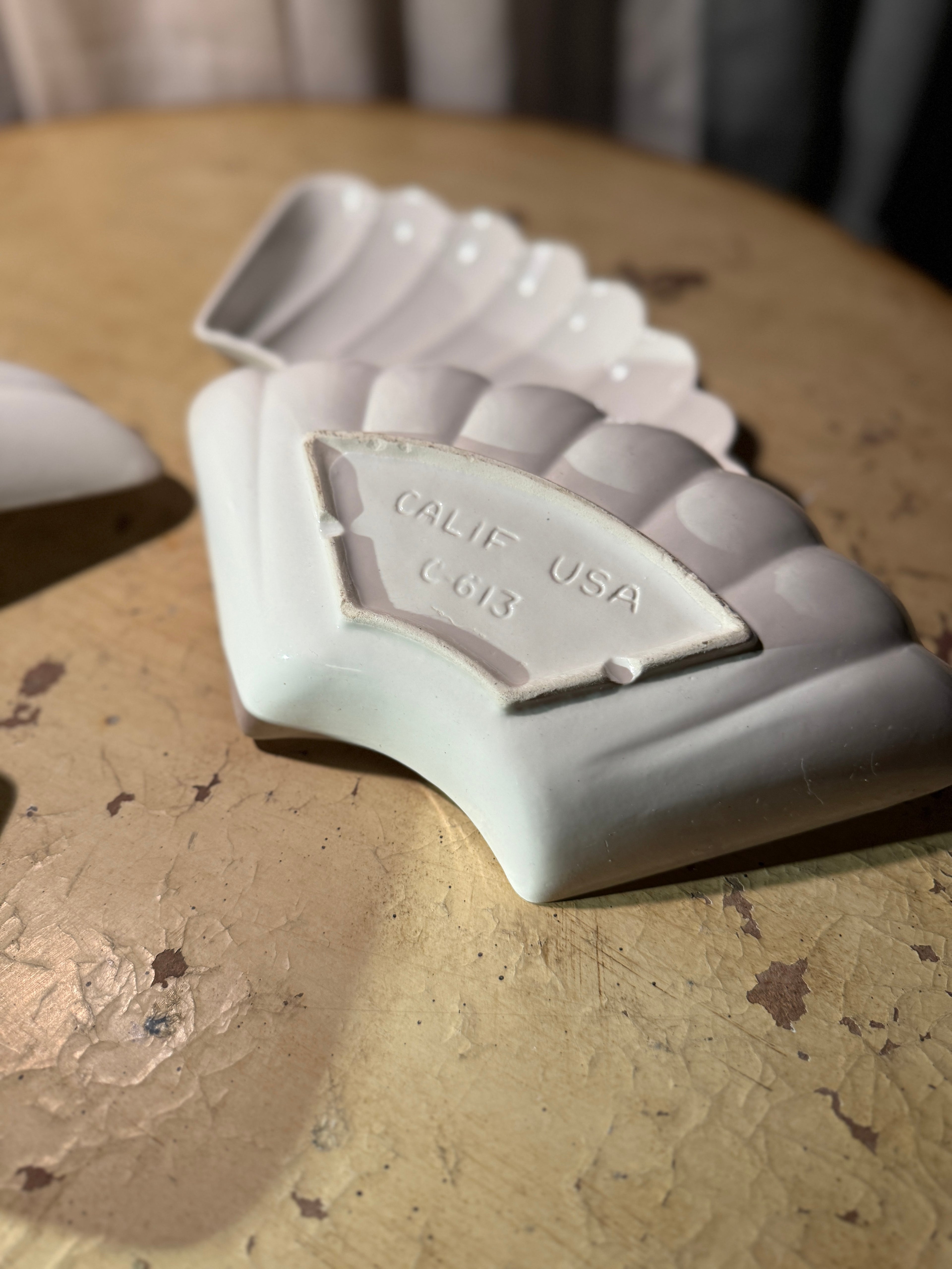 Set of 4 Calif USA C613 Shell Serving Dishes Vintage White