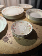 Homer Laughlin “Eggshell Georgian” Dinner Service, 40 Pieces (c. 1944)