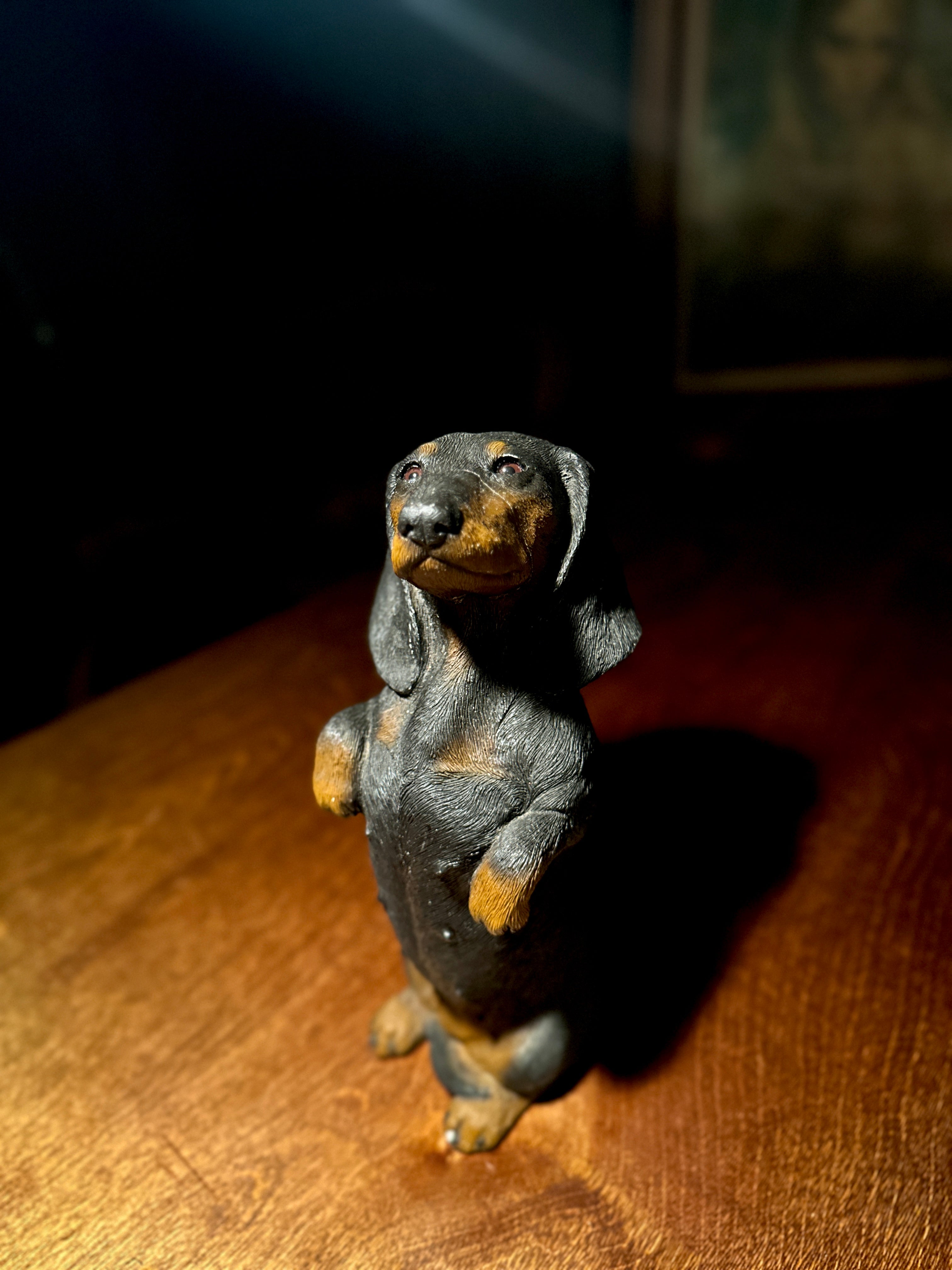 "Sitting Pretty" Sandicast Dachshund Figurine | Hand-Cast Resin Dog Sculpture, 1990