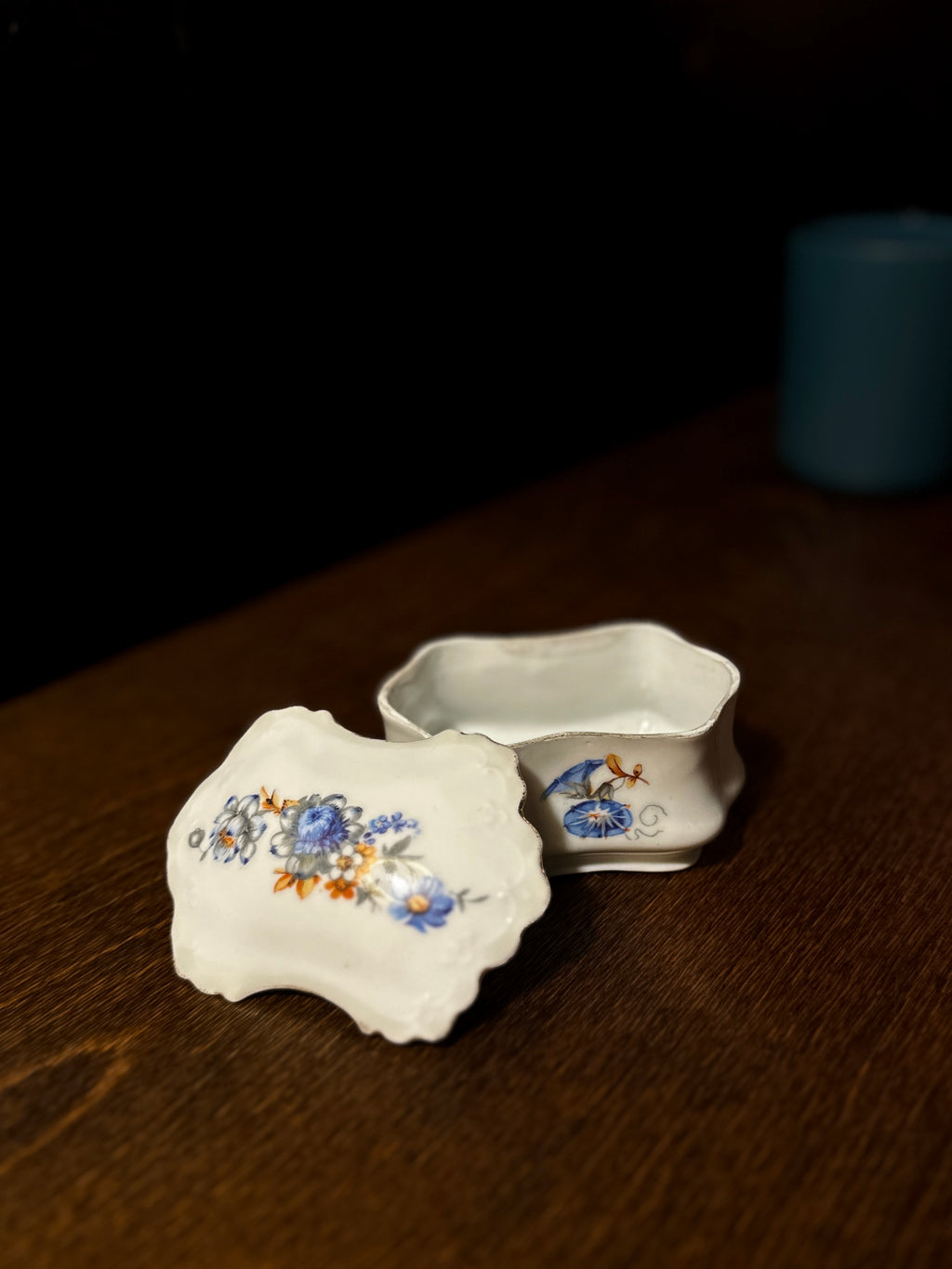 Vintage Altrohlau CMR Czechoslovakia Porcelain Trinket Box with Scalloped Lid