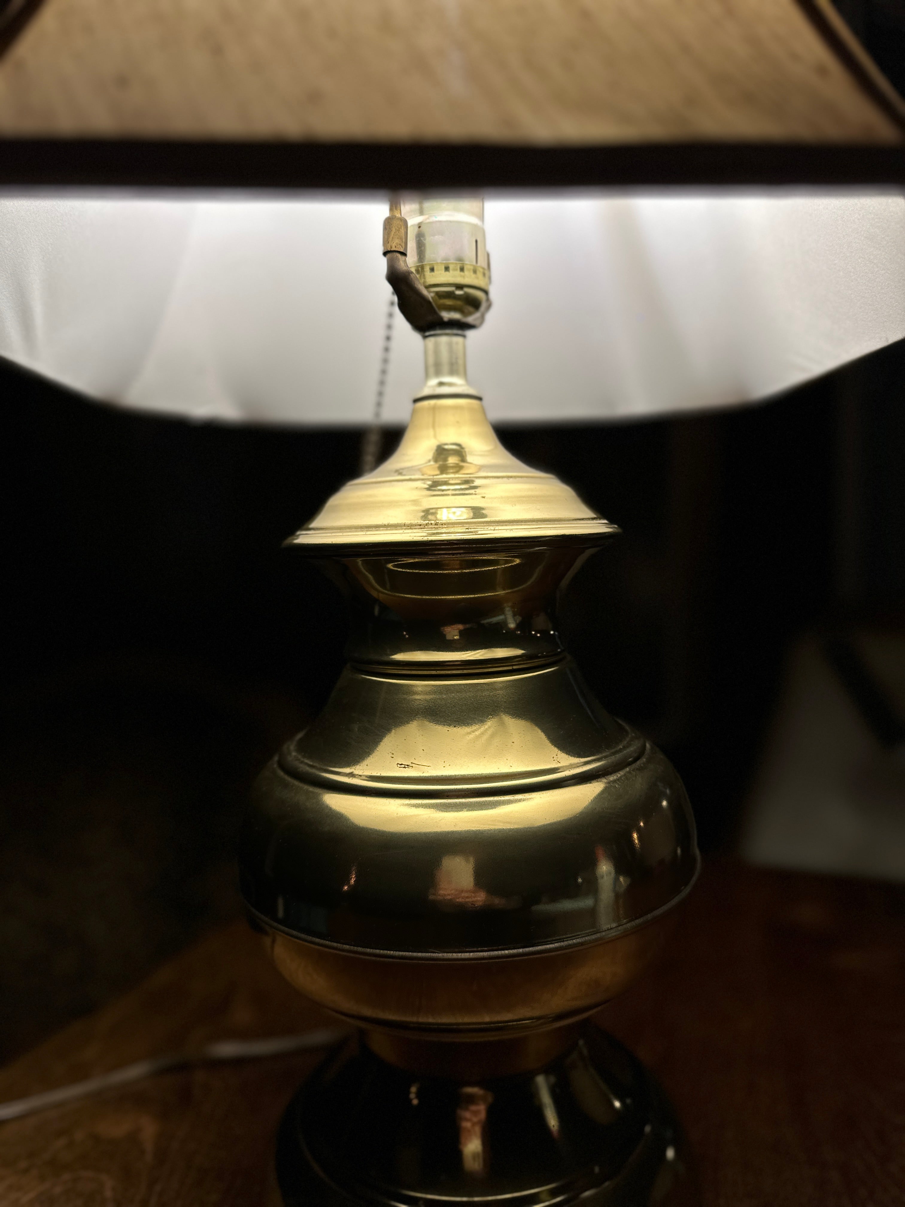 Vintage Brass Table Lamp with Faceted Shade | Traditional Lighting, 1970s–80s