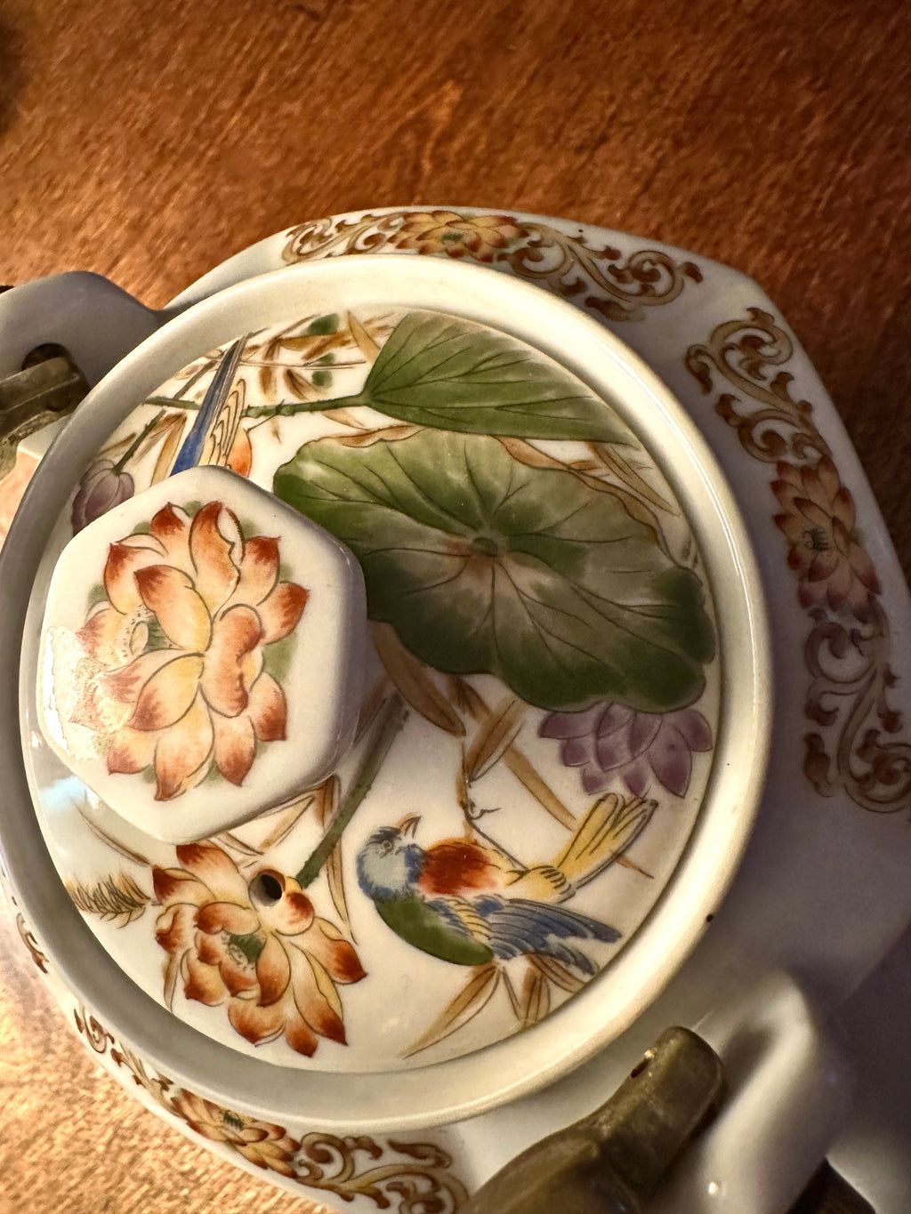 Stafford Fine Porcelain Tea Pot, Mid-20th Century Japanese Export