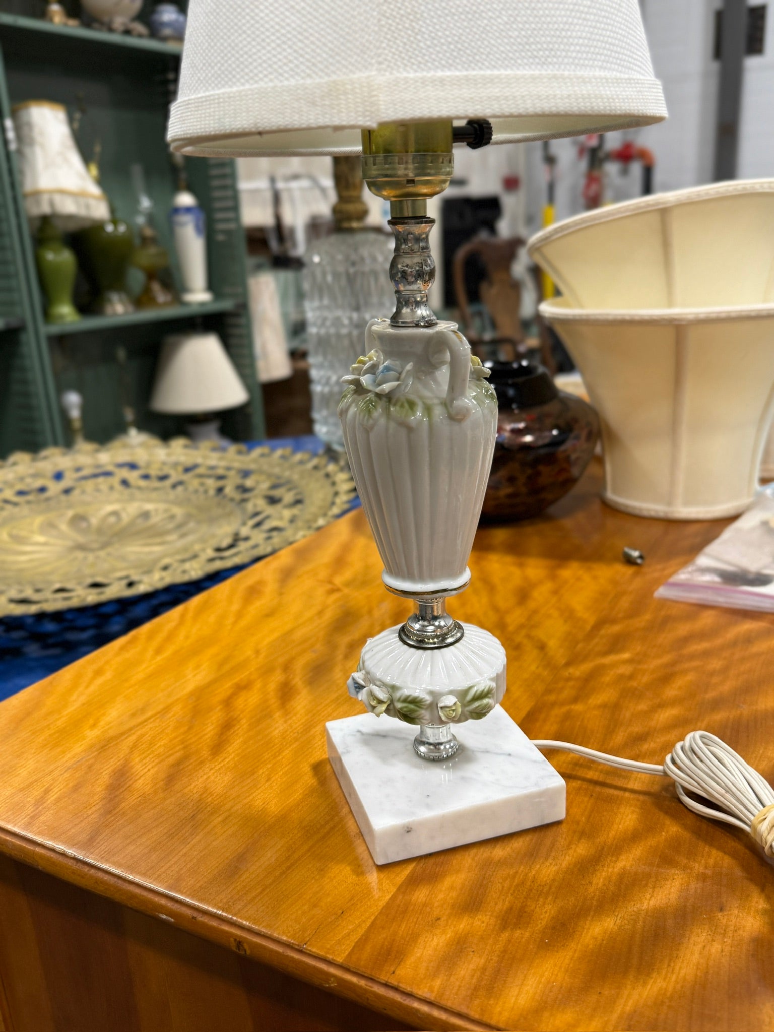 C. 1950s Vintage Porcelain Rose Urn Table Lamp with Marble Base