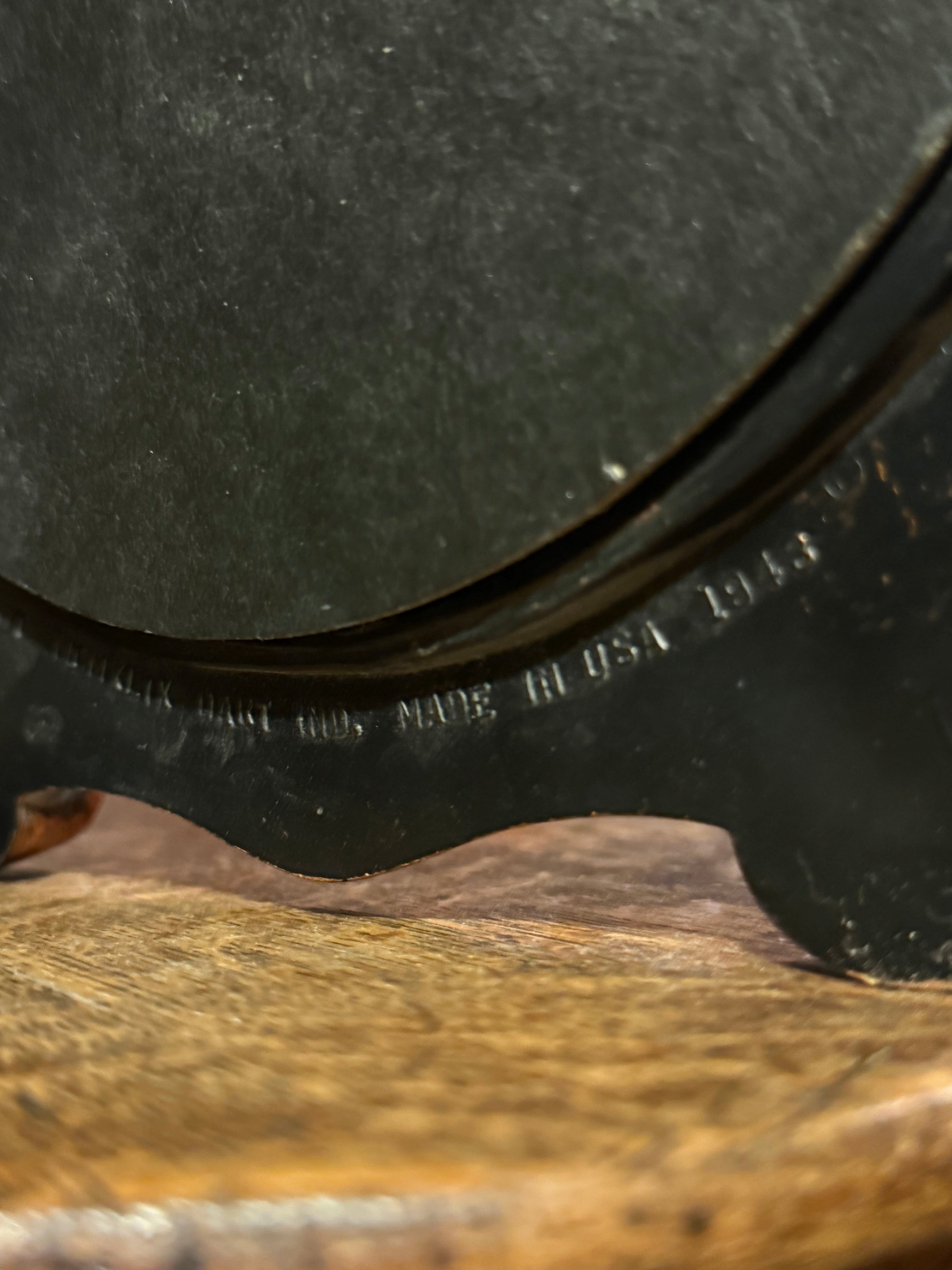 Decorative Oval Tabletop Mirror, Reliance Products Co., 1943, Cast Metal with Gilt Finish and Easel-Back Stand