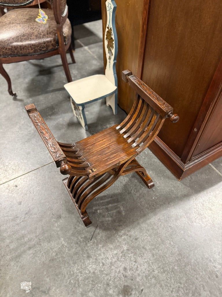 Vintage Carved Wood Folding Luggage Rack / Suitcase Stand, Circa 1930s–1950s