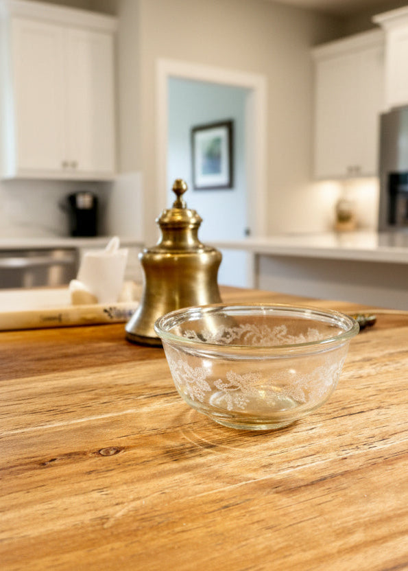 Late Depression-Era Etched Glass Bowl with Gilt Rim (c. 1936–1942)
