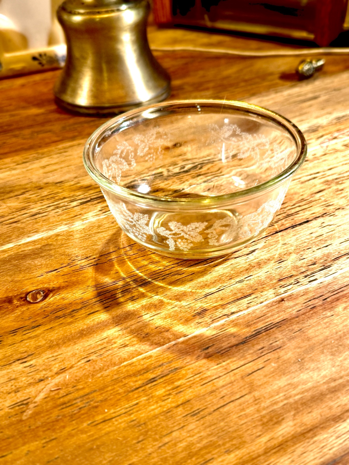 Late Depression-Era Etched Glass Bowl with Gilt Rim (c. 1936–1942)
