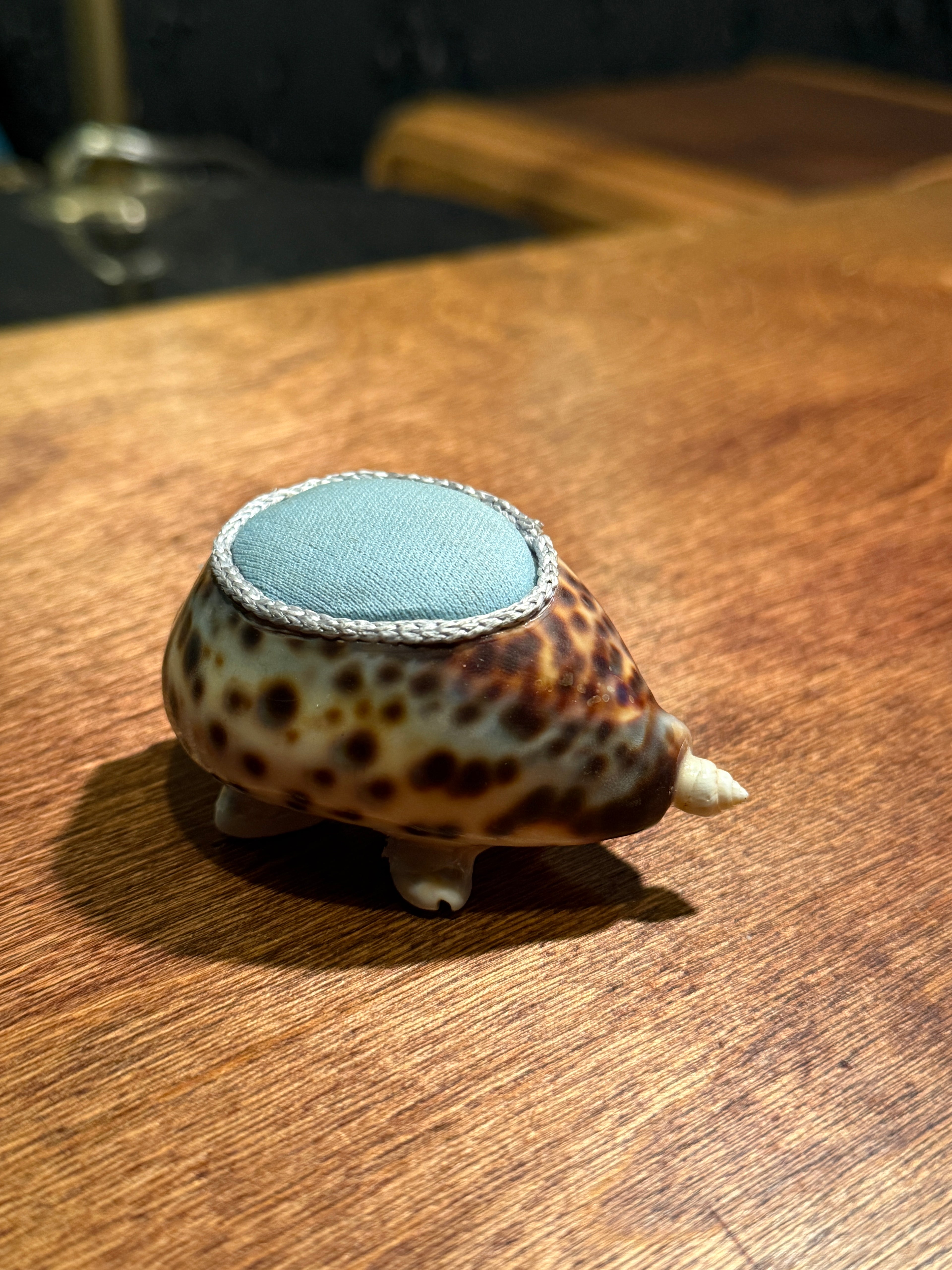 Antique Shell Pincushion with Applied Feet, Seaside Folk Craft Sewing Accessory (c. 1890–1920)