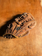 Vintage Spalding Carl Yastrzemski 42-5375 Baseball Glove, c. 1967–1978
