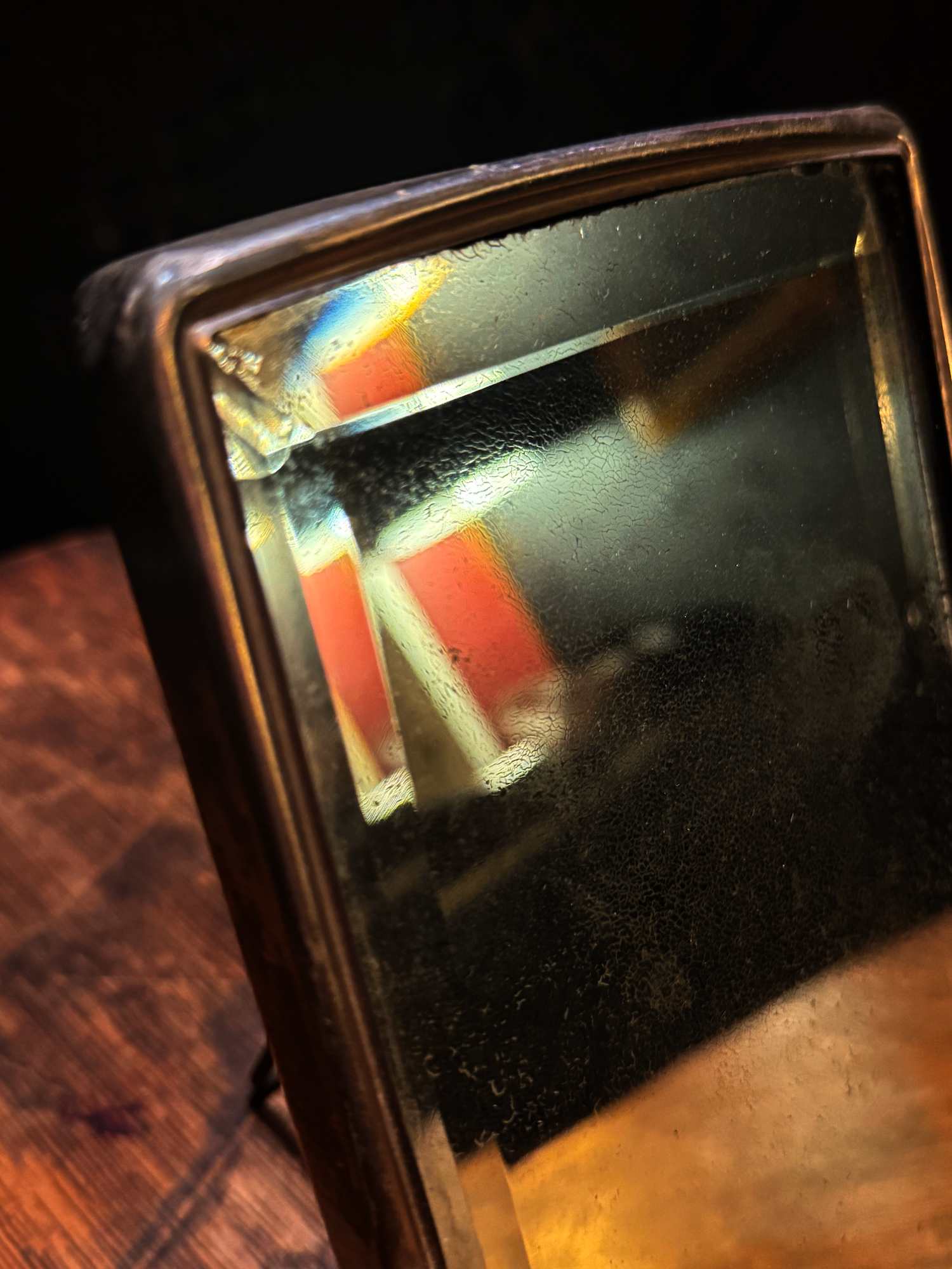 Beveled Easel Mirror Edwardian to early Art Deco (1905–1930)