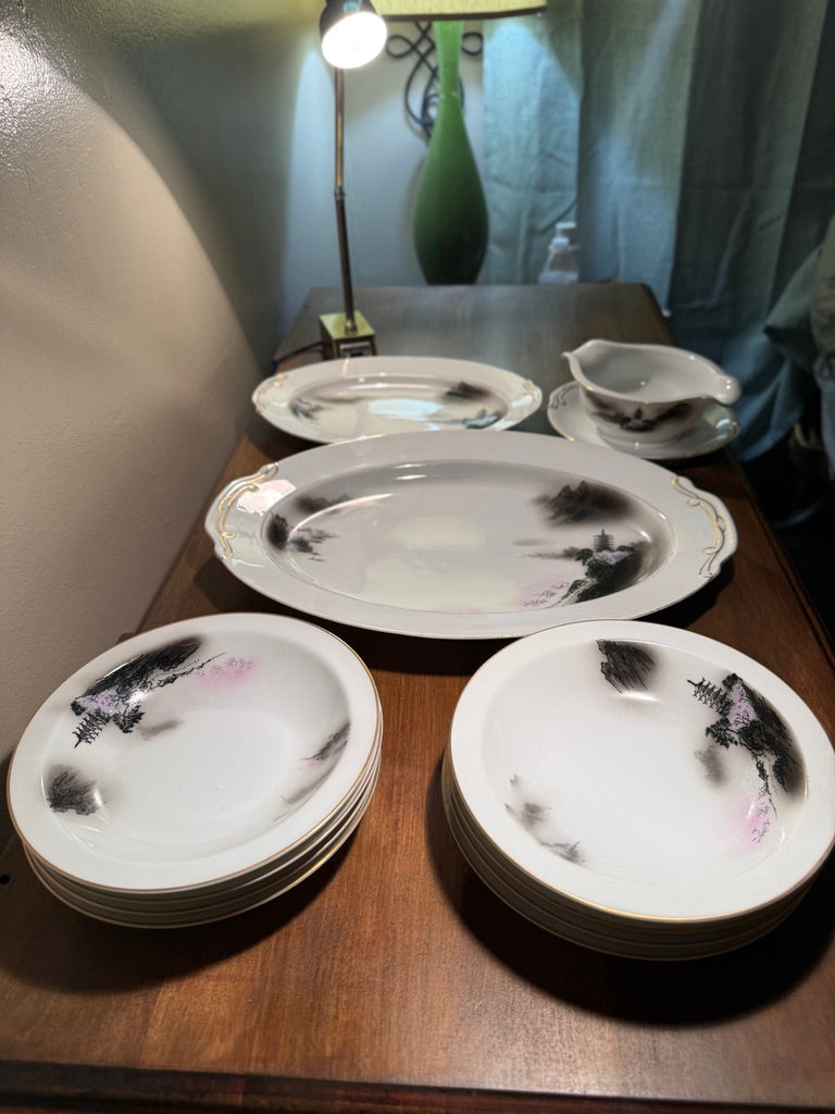 Fukagawa Arita Hand-Painted Porcelain Dinnerware Set, Japan, Late 1940s