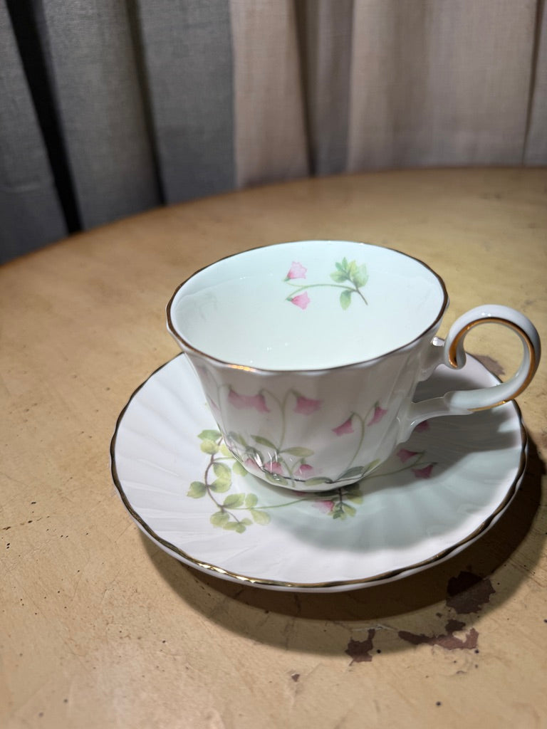 Heirloom Fine Bone China Teacup & Saucer, England (c. 1970–1985)