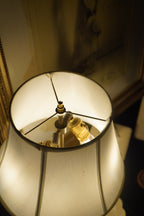 1960s Ivory Ceramic Urn Table Lamp with Gold Accents
