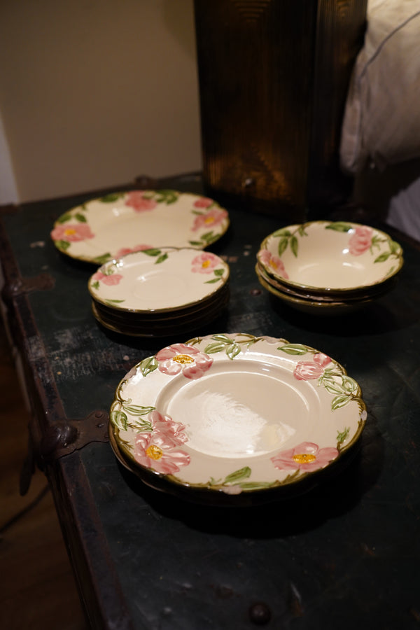 Franciscan Desert Rose Dinnerware Collection, c. 1940s–1950s Hand-Painted California Earthenware