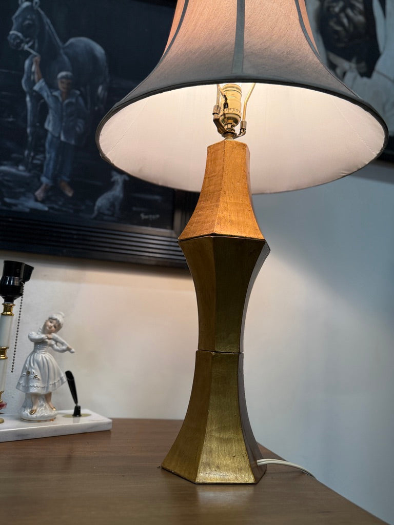 c. 1960s–1970s Sculptural Gold-Tone Hollywood Regency Table Lamp With Brass B&amp;P Socket