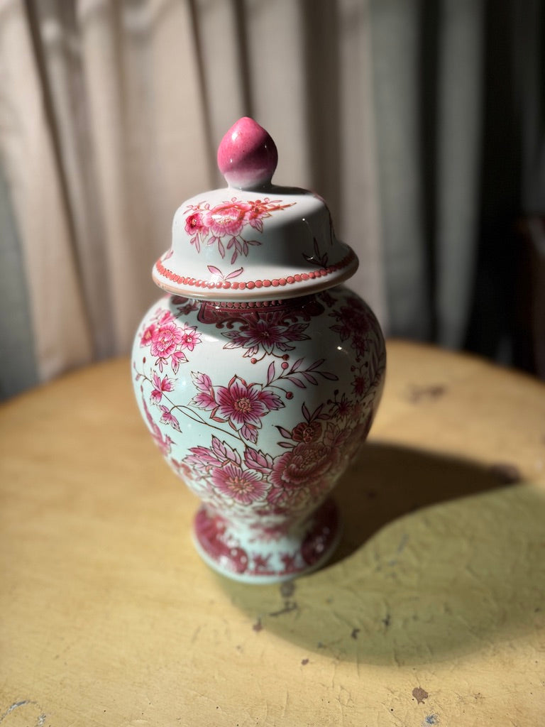 Chinese Famille Rose Lidded Jar, Late Republic c. 1940–1955