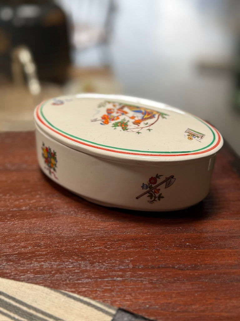 C. 1955 Vintage Villeroy & Boch Mettlach Asta Covered Vanity Box