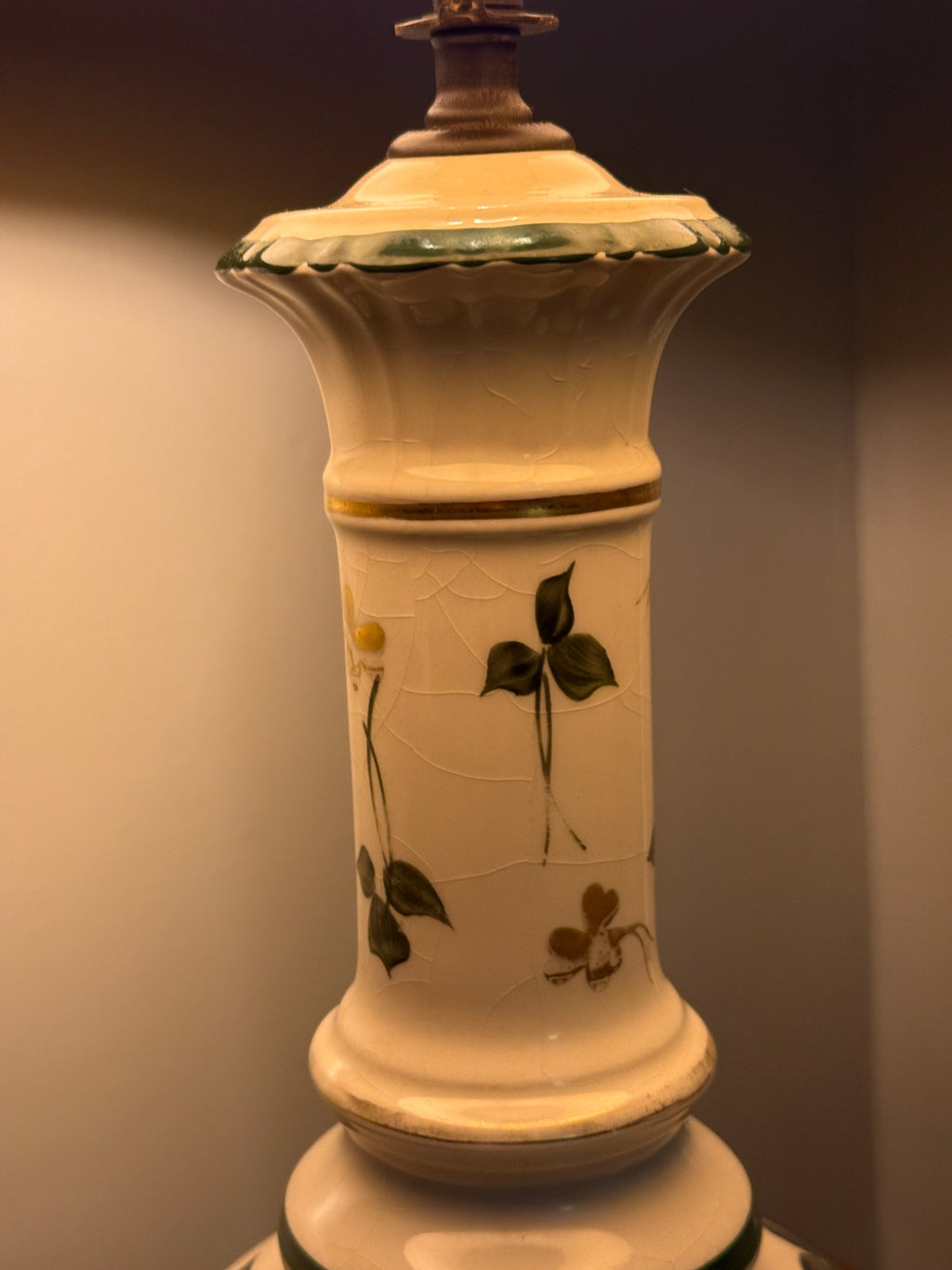 Hand-Painted Ceramic Table Lamp with Crackle Glaze & Floral Motif, c. 1930s–1940s