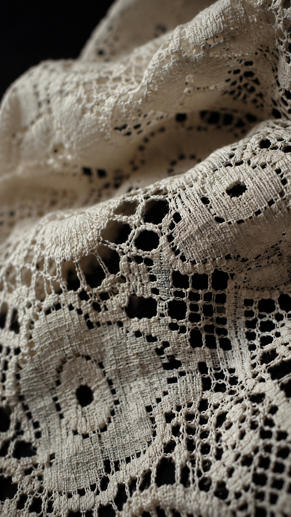 Vintage Ivory Cotton Lace Remnant Bundle with 31” x 21” Panel, RAF