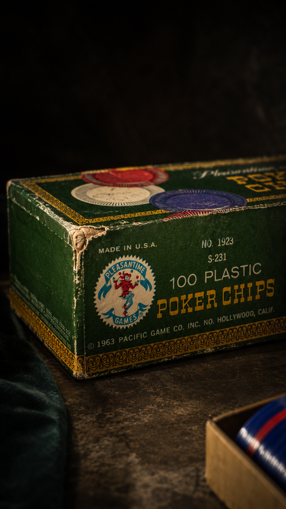 1963 Pleasantime Deluxe Poker Chips Set by Pacific Game Co.