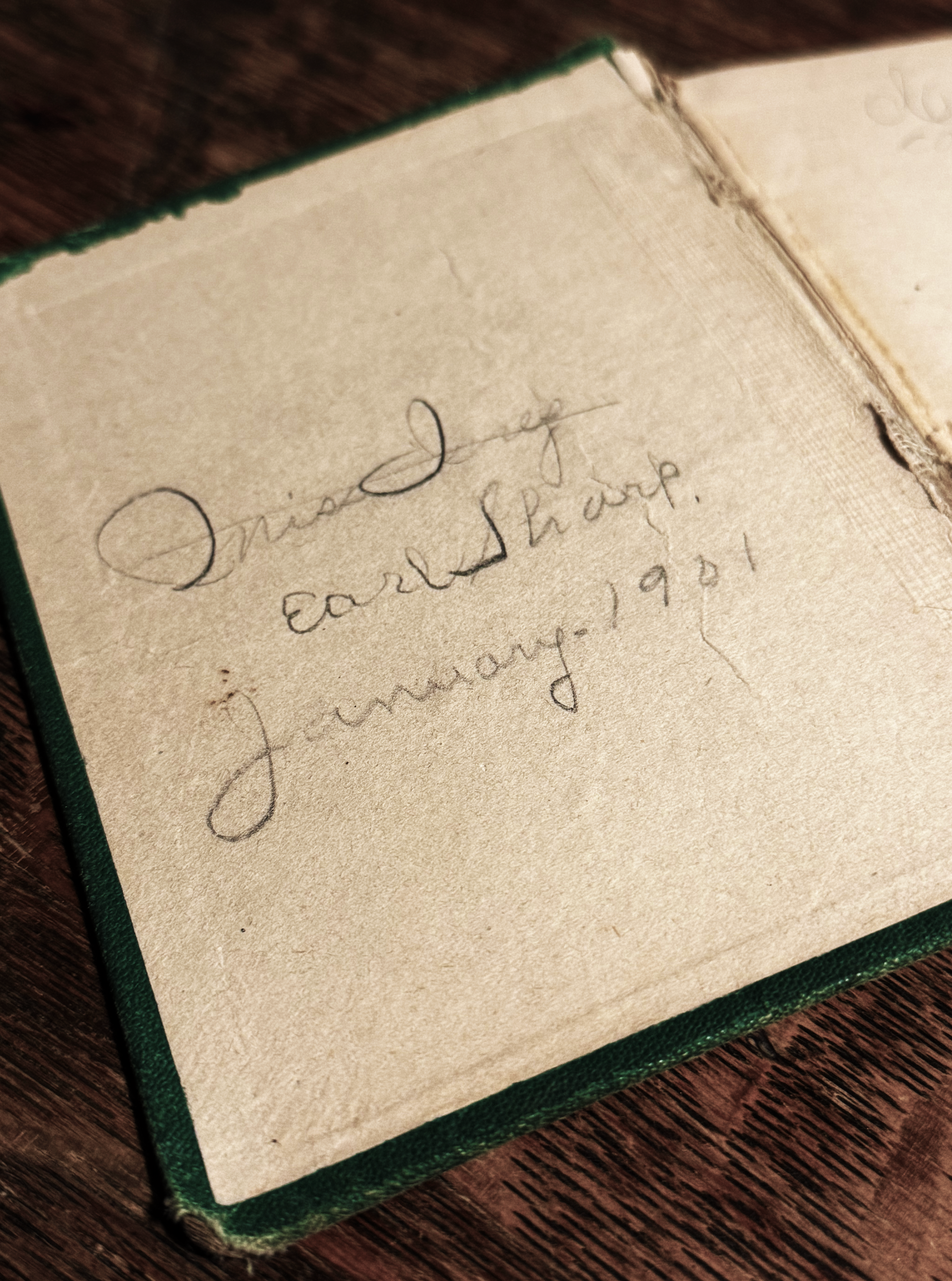 American Illustrated Pronouncing Pocket Dictionary, Published 1870