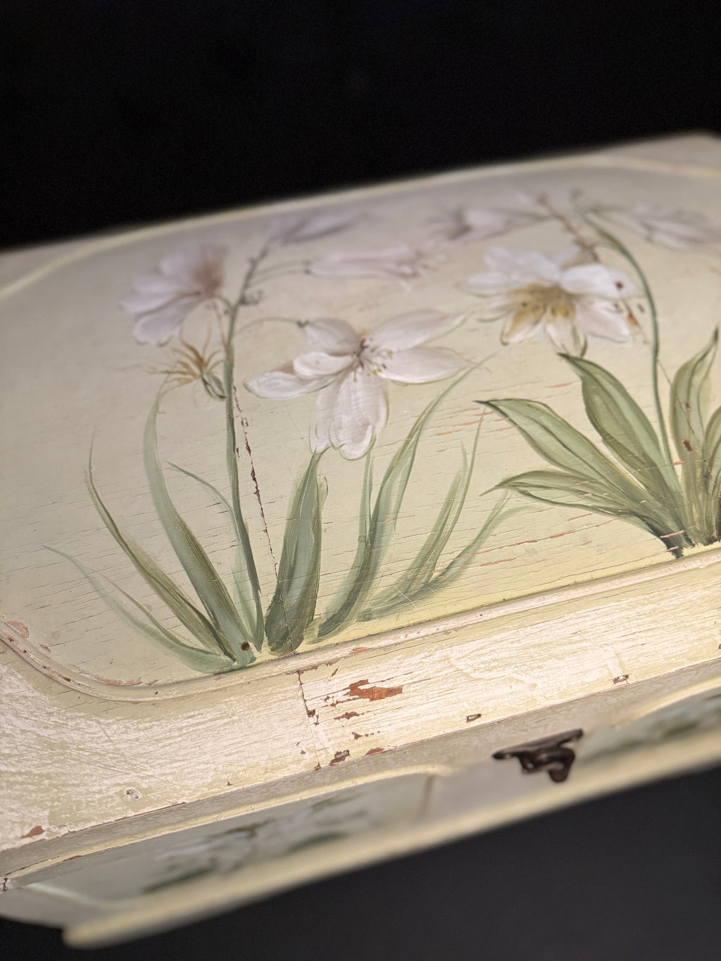1910 Hand-Painted Edwardian Floral Cottage Chest in Distressed Ivory with Magnolia Motifs