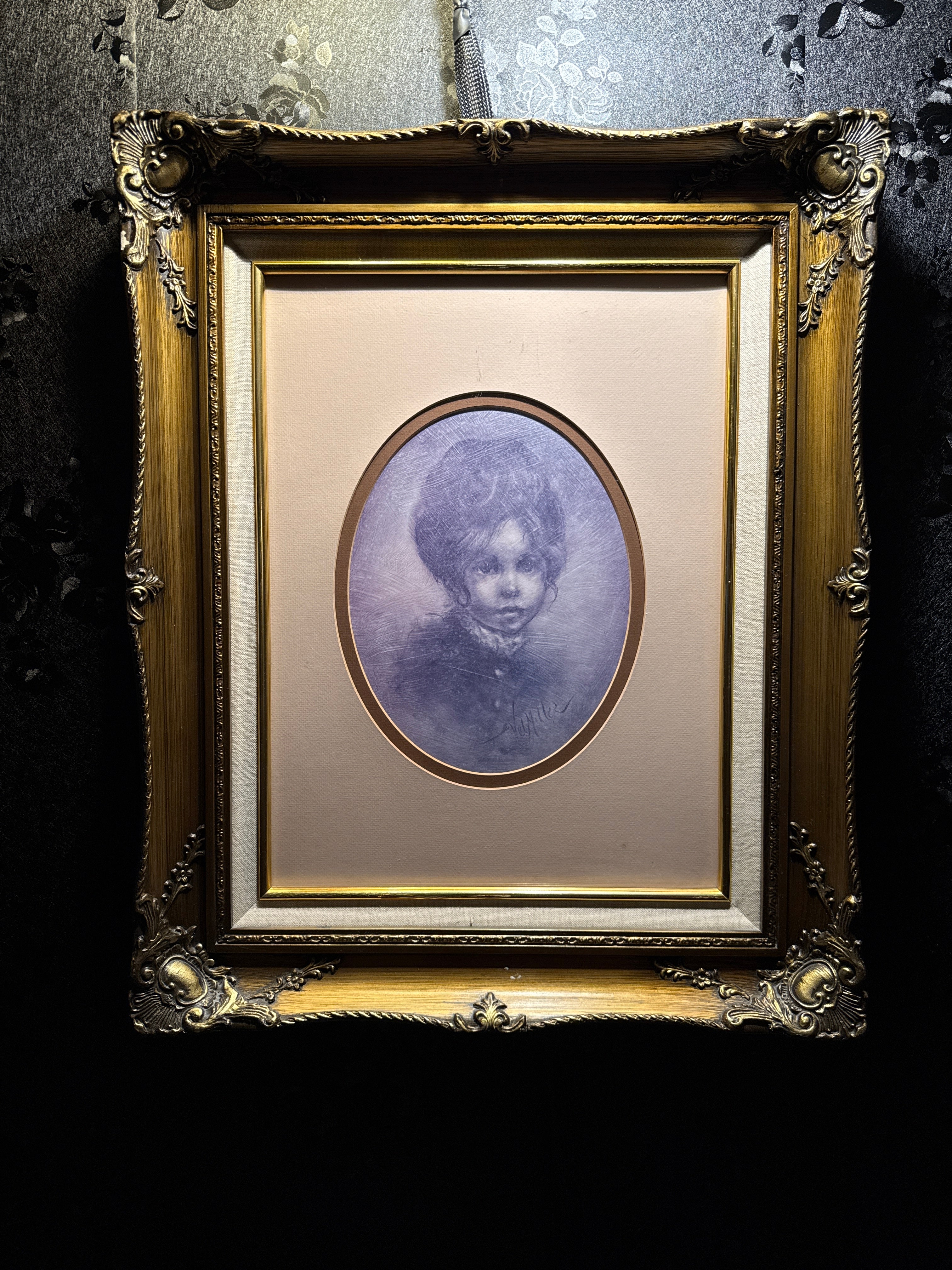c. 1900–1915 Blue-Toned Crayon/Photogravure Portrait of a Child in Ornate Gilt Frame