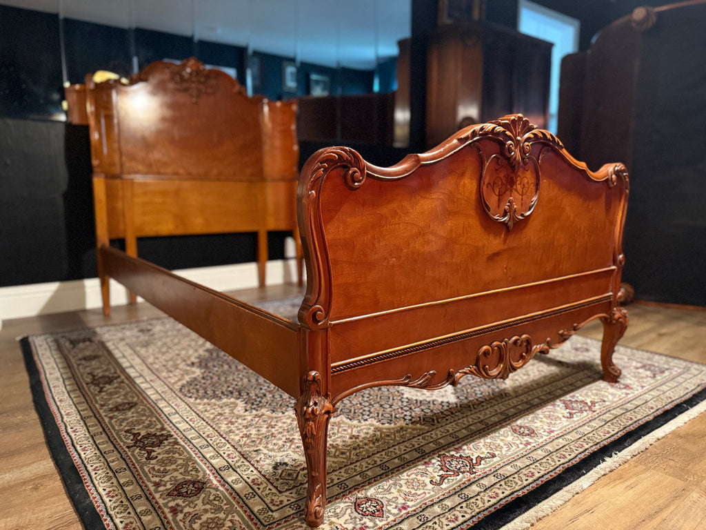 c. 1920s French Louis XV / Rococo Revival Bed in Figured Walnut with Marquetry