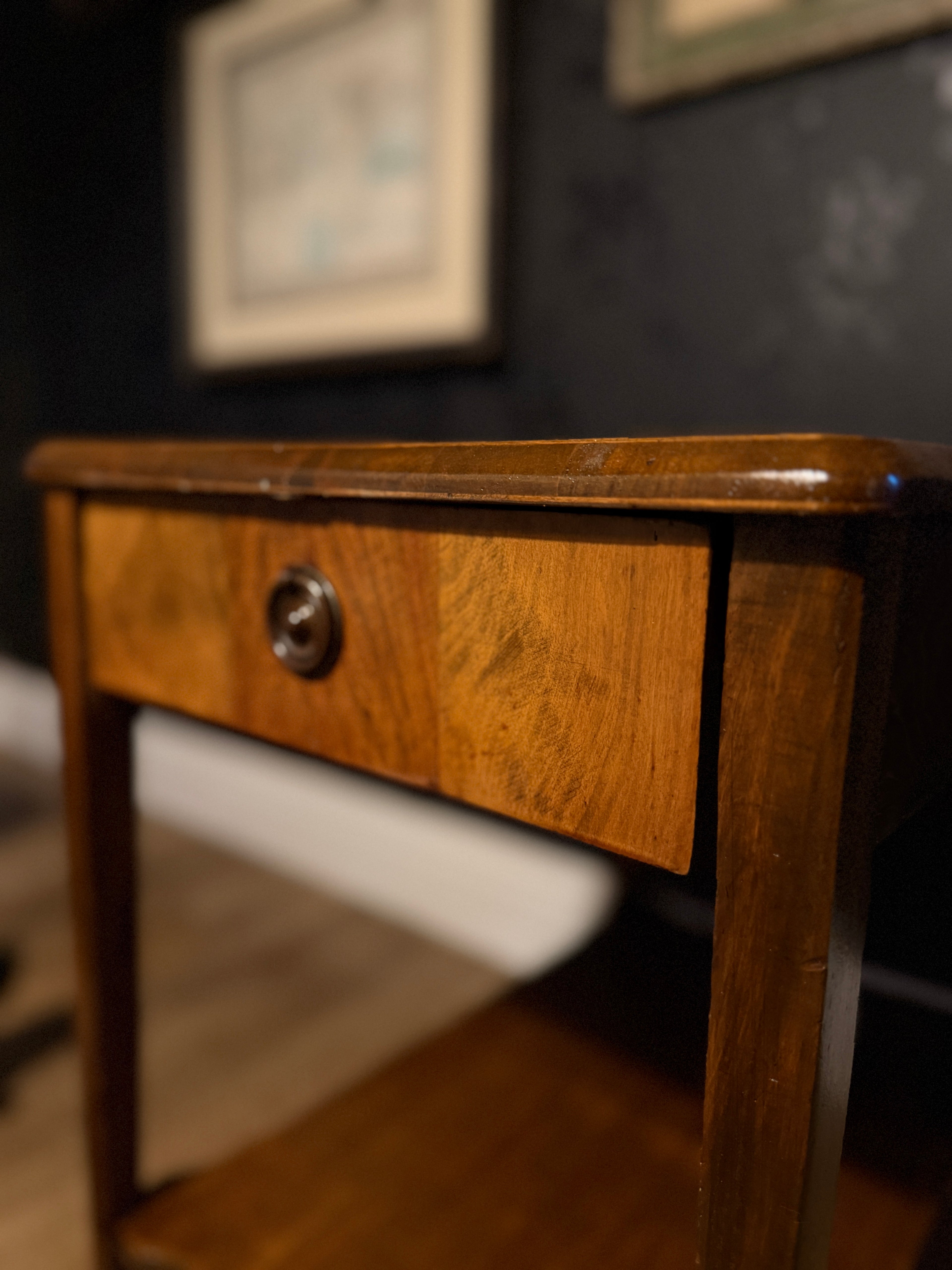 Early 20th-Century French Provincial Walnut Side Table with Drawer & Lower Shelf, c. 1900–1925ch Provincial Side Table in Walnut