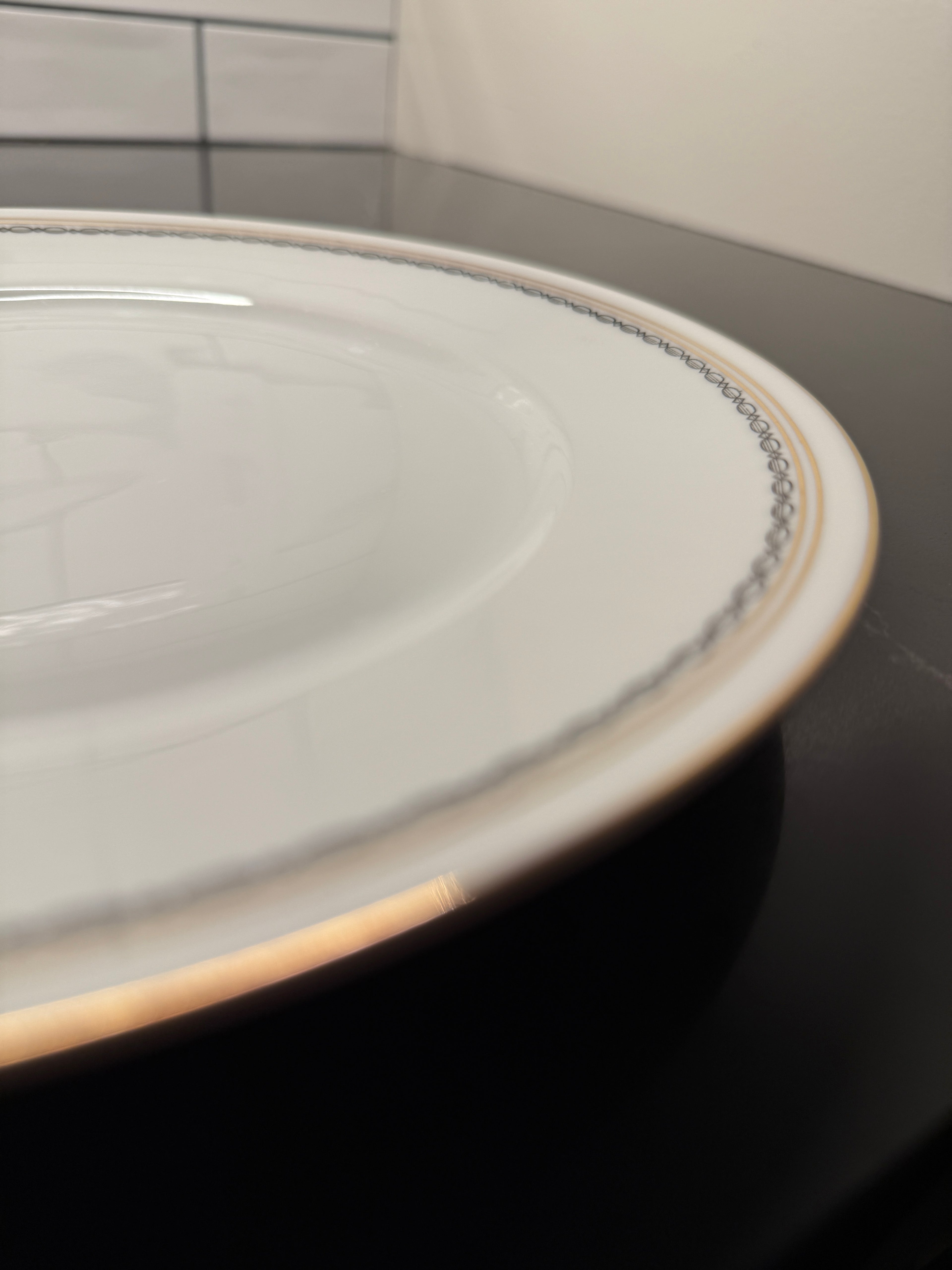 P.A. Arzberg Bavaria Porcelain Dinner Service — Gold Trim &amp; Chain Link Pattern, c. 1930–1950