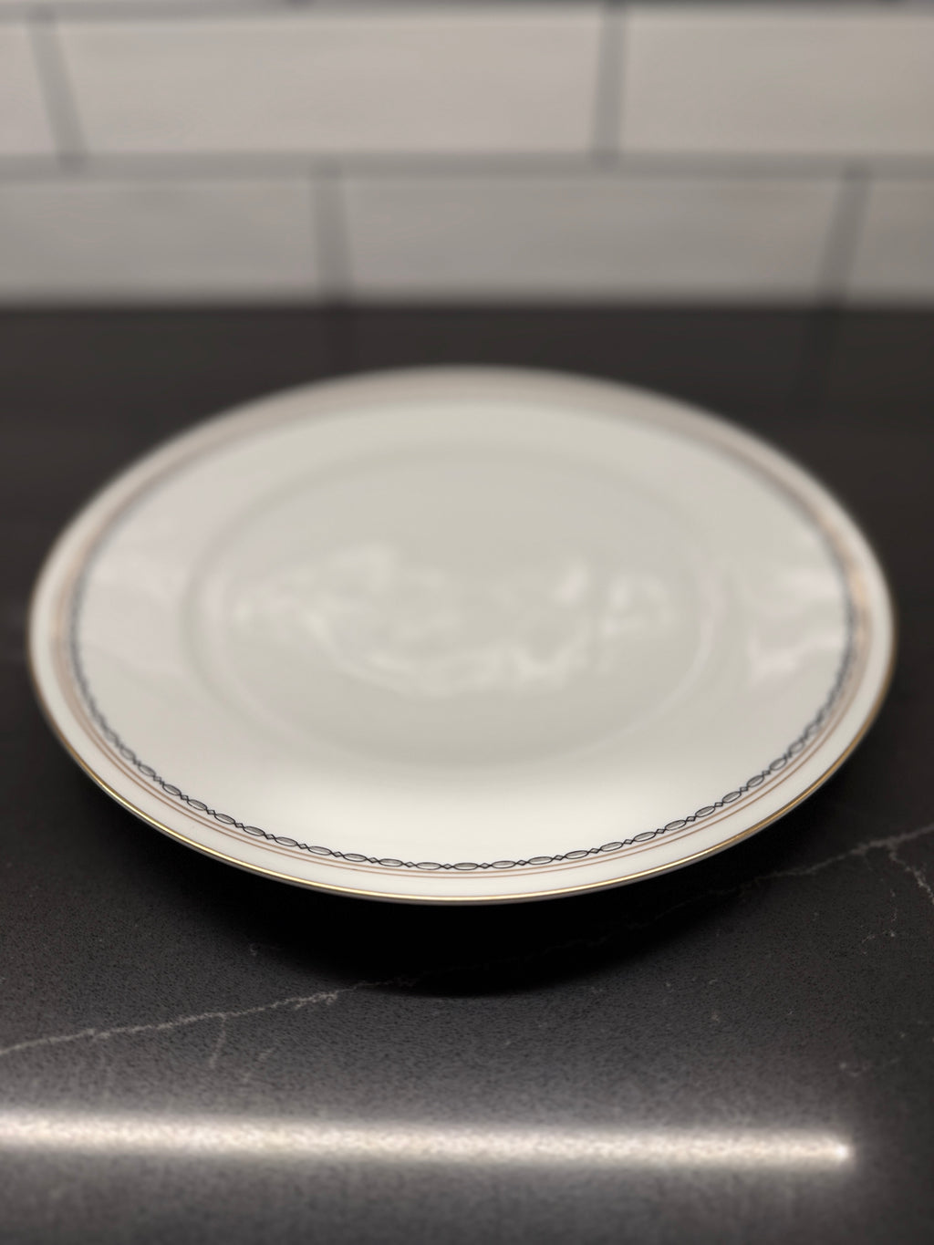 P.A. Arzberg Bavaria Porcelain Dinner Service — Gold Trim &amp; Chain Link Pattern, c. 1930–1950