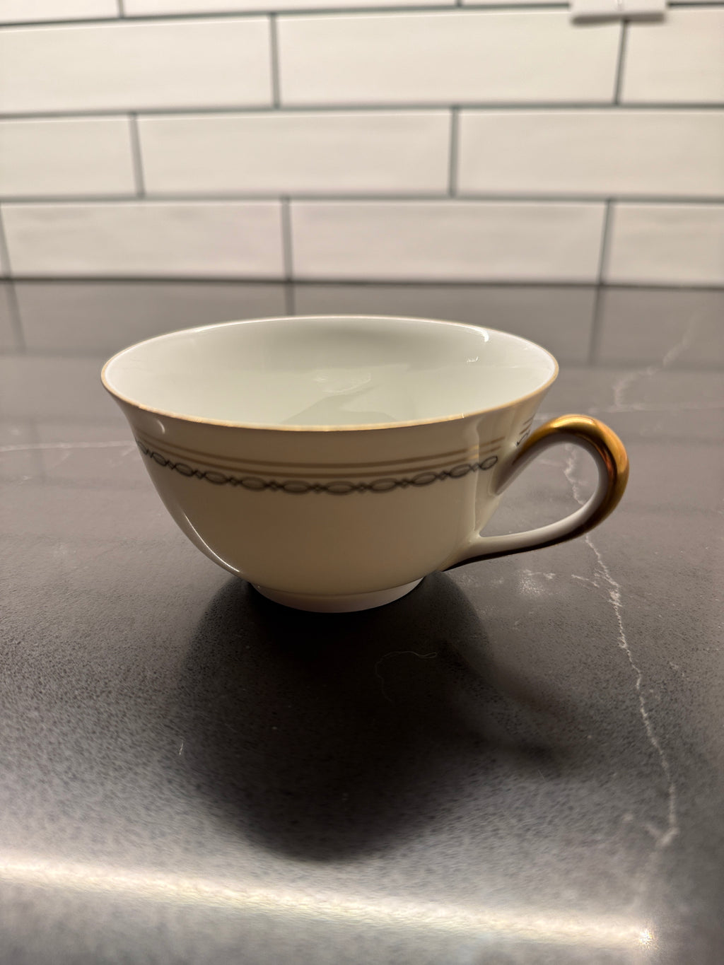 P.A. Arzberg Bavaria Porcelain Dinner Service — Gold Trim &amp; Chain Link Pattern, c. 1930–1950