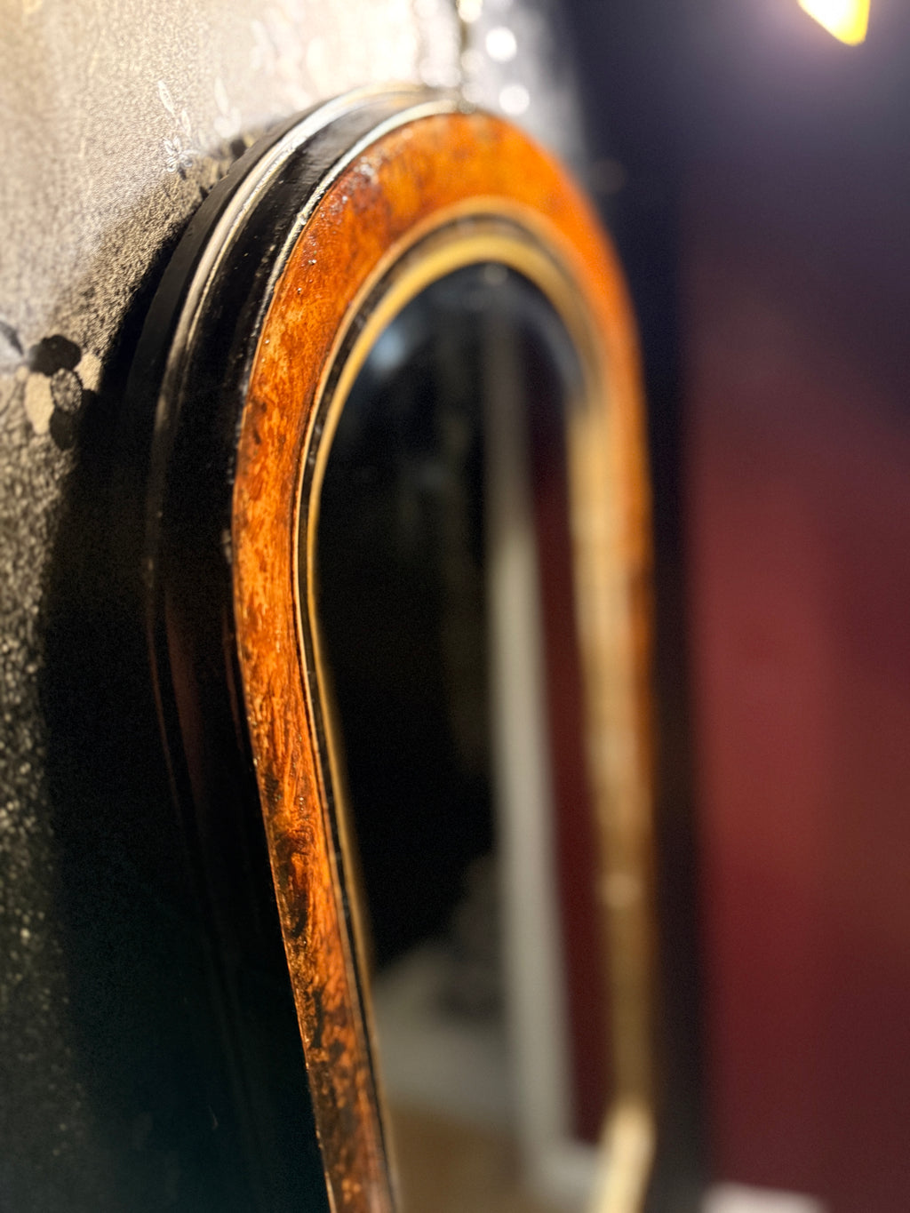 Antique Arched Faux-Burl Mirror (c.1890–1910) – Original Patina &amp; Early Silvered Glass