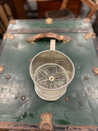 Androck Hand-i-Sift One-Hand Flour Sifter, Tulip and Scroll Decal with Painted Wood Handle, The Washburn Company, Rockford, Illinois, c. 1945–1955