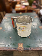 Androck Hand-i-Sift One-Hand Flour Sifter, Tulip and Scroll Decal with Painted Wood Handle, The Washburn Company, Rockford, Illinois, c. 1945–1955