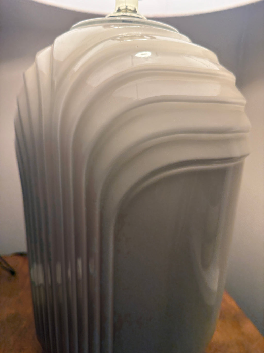 Late-1950s Deco-Revival Ceramic Lamp – Ivory Ribbed Mid-Century Modern Lighting