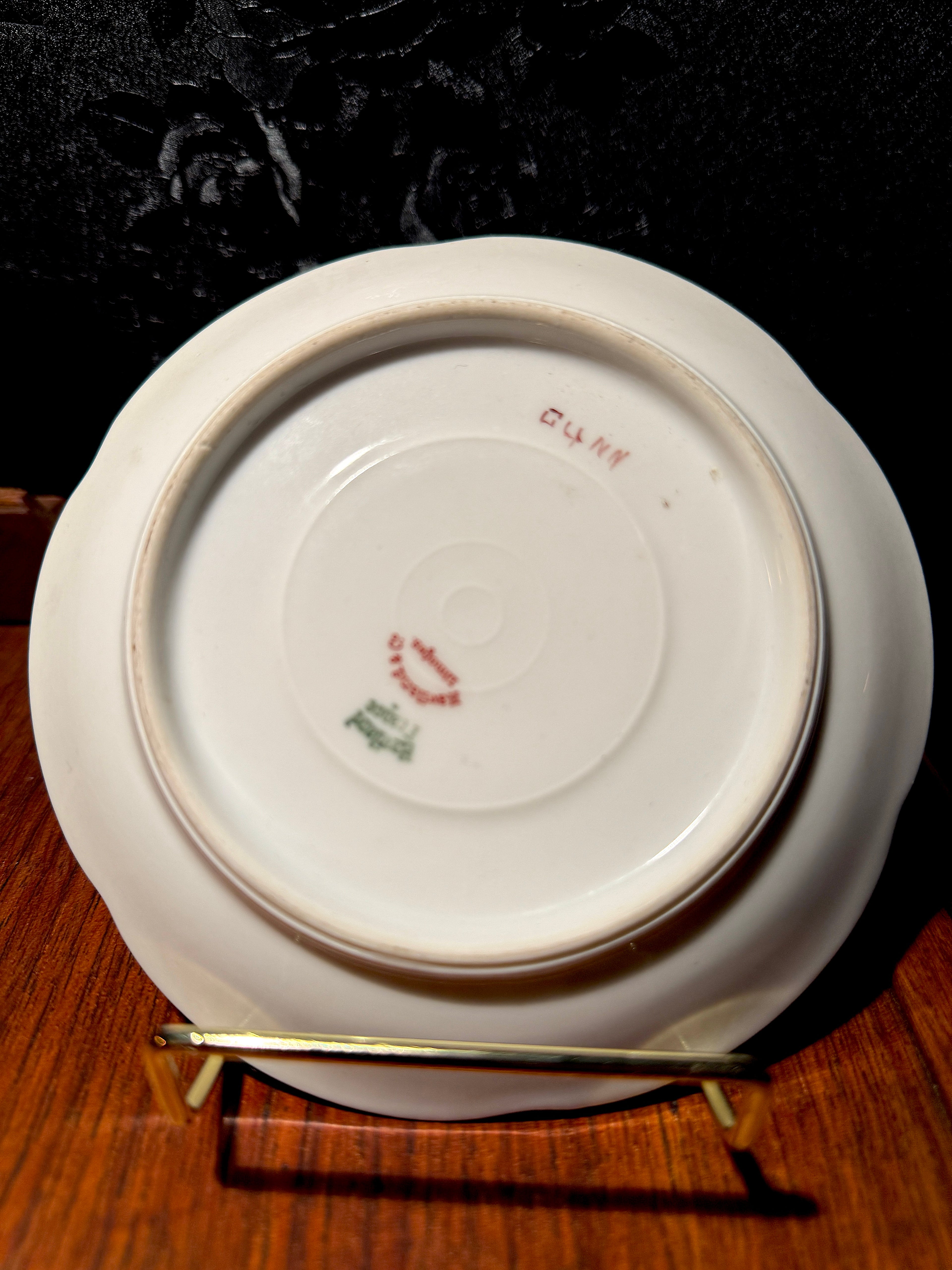 Hand-Painted Tirschenreuth Bavarian Porcelain Saucer (c. 1915–1930) — Signed GUNN, Violet Botanical & Gilt Rim