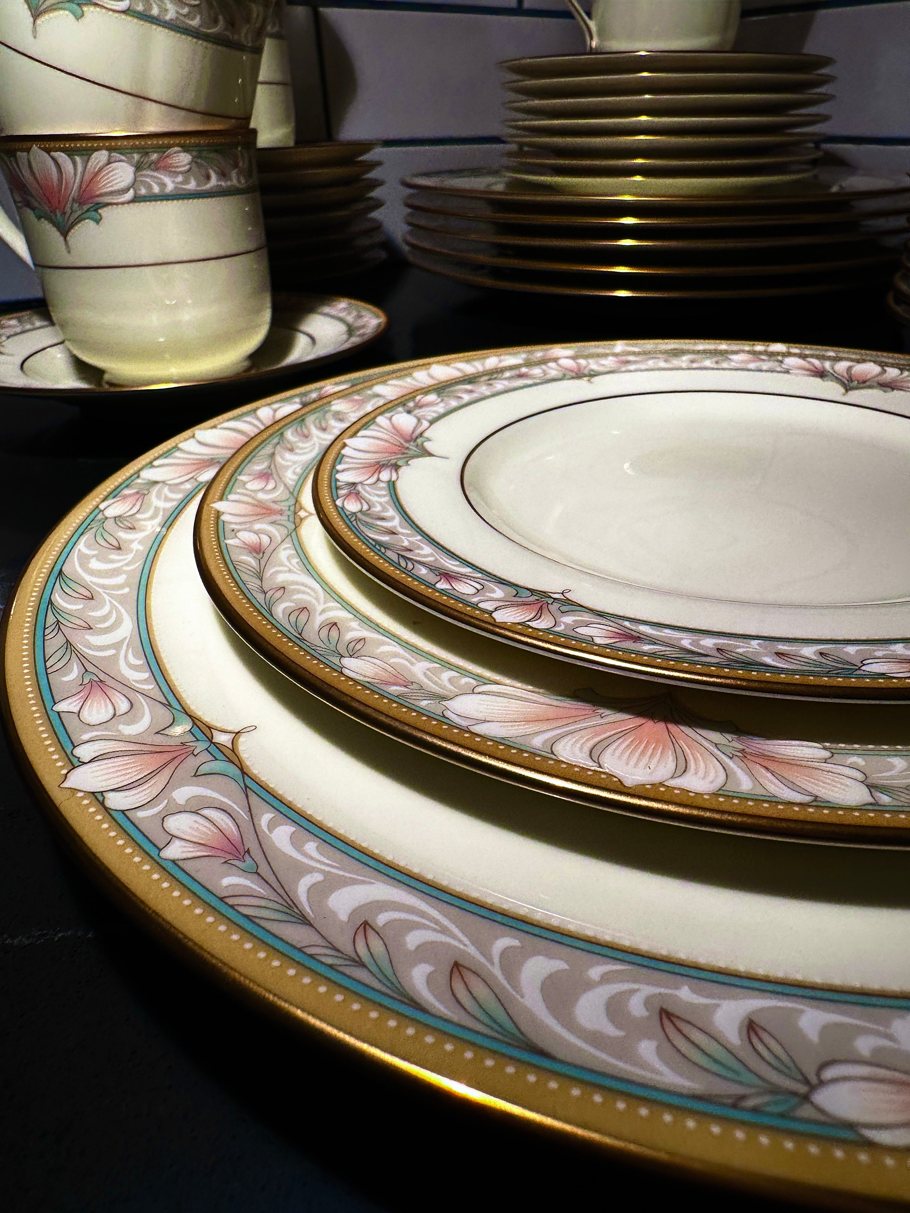 Noritake Barrymore 9737 China Set 8 Place Japan
