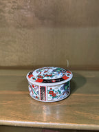 Imari Porcelain Covered Trinket Box, Gosho-Guruma and Phœnix Decoration in Iron Red, Black, and Gold, Japan, c. 1960–1985