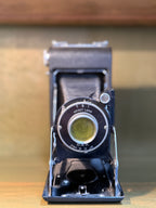 Kodak Vigilant Junior Six-16 Folding Camera, Kodet Lens in Dak Shutter, Eastman Kodak Company, Rochester, New York, c. 1940–1948